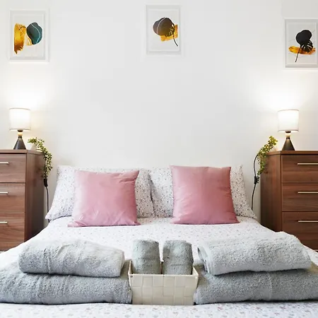 The Allcroft Apartment